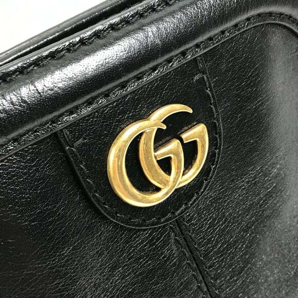 GUCCI Authentic Black GG Marmont Shoulder Bag - Picture 10 of 16